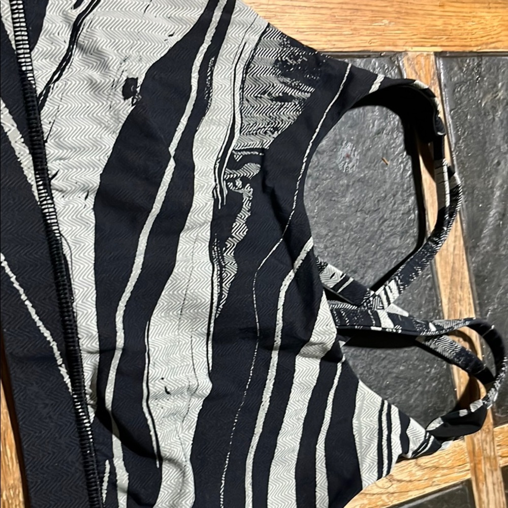 Lululemon Athletica Black and Gray Strappy Sports Bra